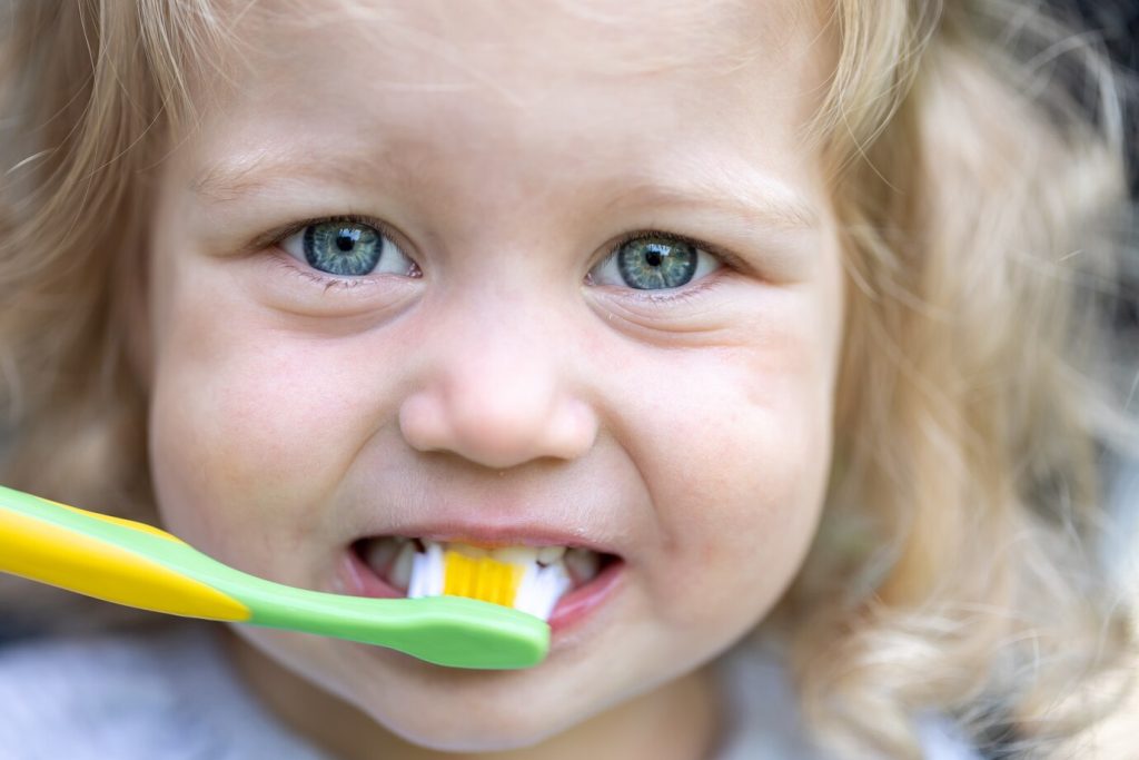 Brossage des dents enfants